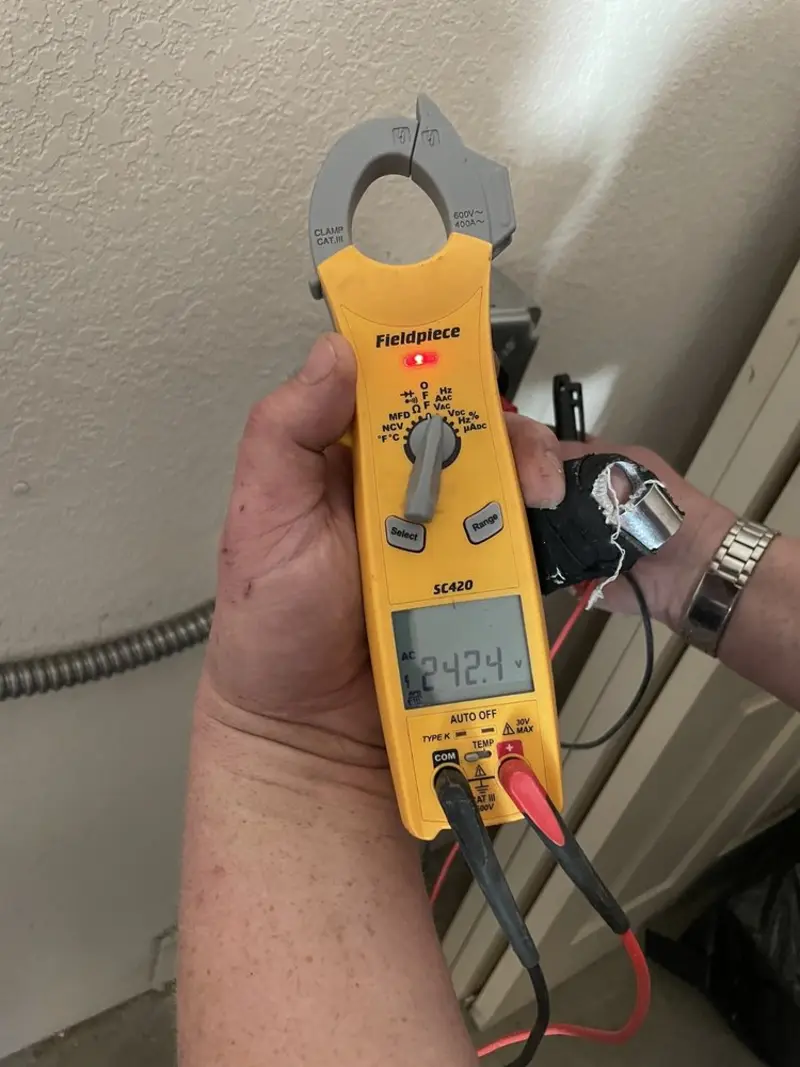 Voltage testing with clamp meter during Generator Installation in Maybrook